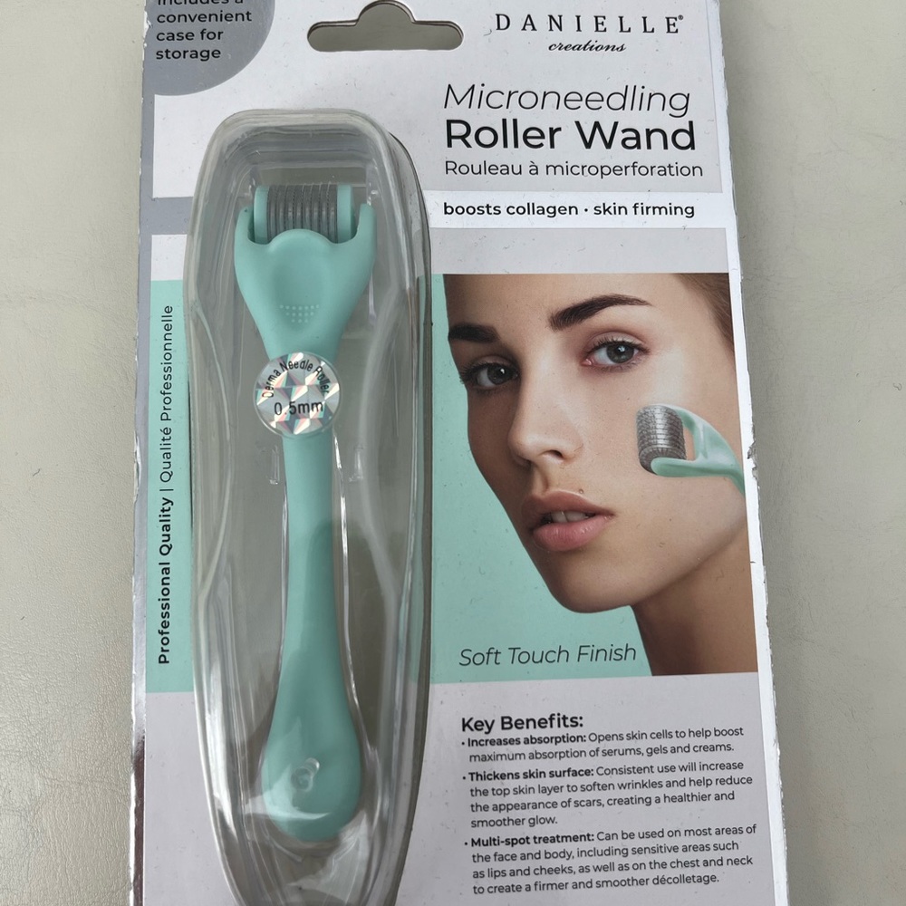 MICRO-NEEDLING DERMA ROLLER WAND NEW IN BOX